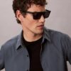 Schlanke Sonnenbrille aus Acetat in modifiziertem Rechteckformat Schlanke Sonnenbrille aus Acetat in modifiziertem Rechteckformat