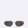 Schlanke Sonnenbrille aus Metall in modifizierter Rechteckform Schlanke Sonnenbrille aus Metall in modifizierter Rechteckform