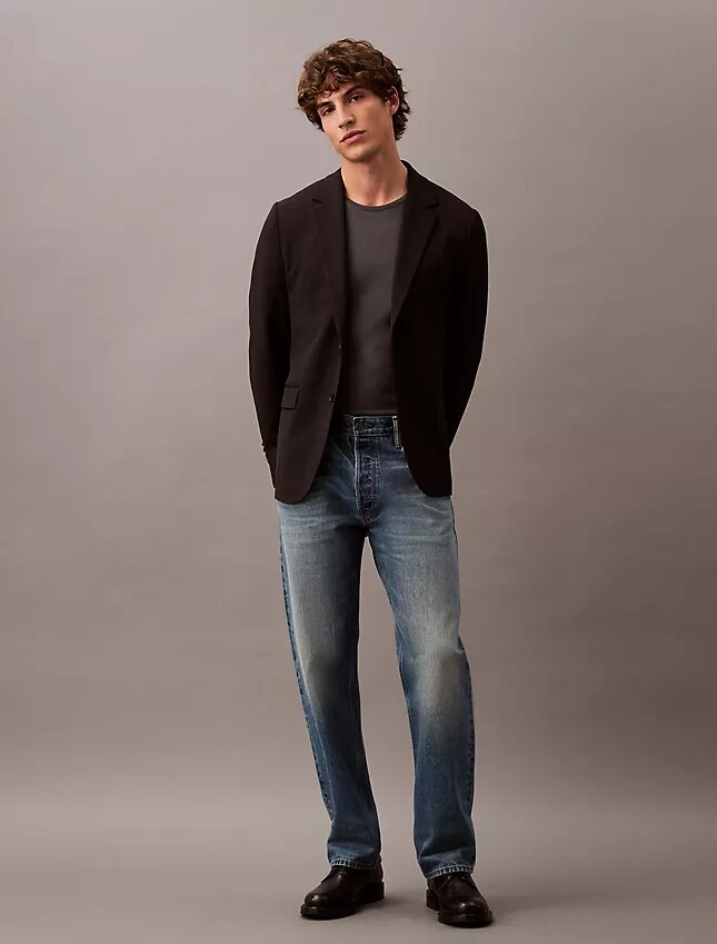 Schmal geschnittener Blazer aus Wollgabardine Schmal geschnittener Blazer aus Wollgabardine