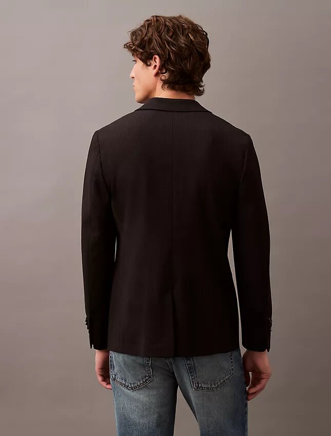 Schmal geschnittener Blazer aus Wollgabardine Schmal geschnittener Blazer aus Wollgabardine