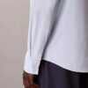 Schmal geschnittenes Stretch-Hemd mit Knopfleiste Schmal geschnittenes Stretch-Hemd mit Knopfleiste