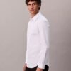 Schmal geschnittenes Stretch-Hemd mit Knopfleiste Schmal geschnittenes Stretch-Hemd mit Knopfleiste