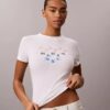 Schmal geschnittenes T-Shirt mit gestuftem Logo-Print Schmal geschnittenes T-Shirt mit gestuftem Logo-Print