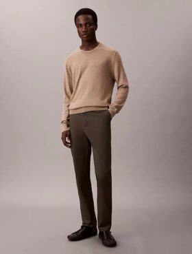 Schmale Chino-Hose aus Baumwollsatin