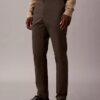 Schmale Chino-Hose aus Baumwollsatin Schmale Chino-Hose aus Baumwollsatin