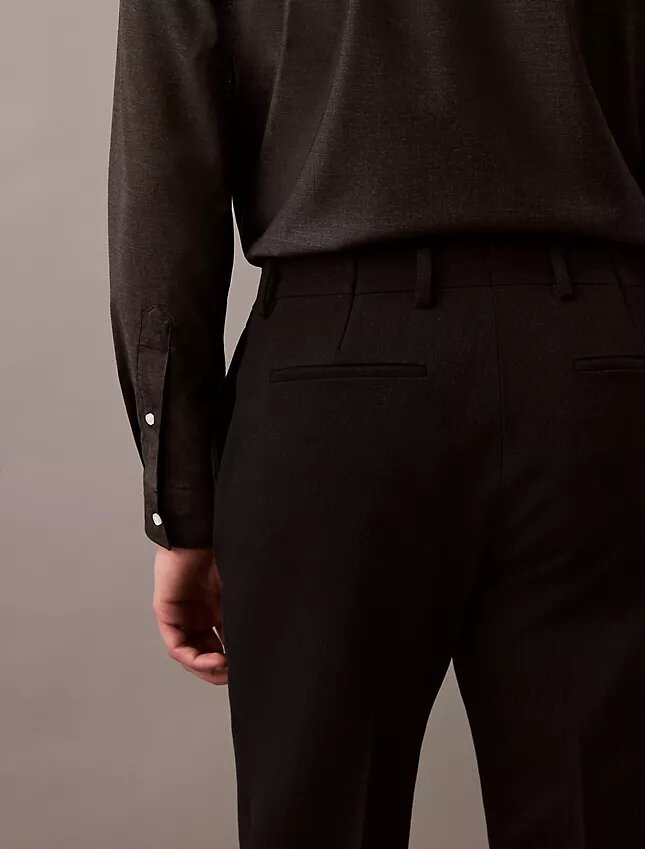Schmale Hose aus Wollgabardine Schmale Hose aus Wollgabardine
