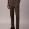 Schmale, konisch zulaufende Chino-Hose aus Baumwollsatin Schmale, konisch zulaufende Chino-Hose aus Baumwollsatin
