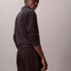 Schmale, konisch zulaufende Chino-Hose aus Baumwollsatin Schmale, konisch zulaufende Chino-Hose aus Baumwollsatin