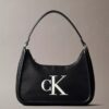Schultertasche mit geprägtem Monogram Schultertasche mit geprägtem Monogram