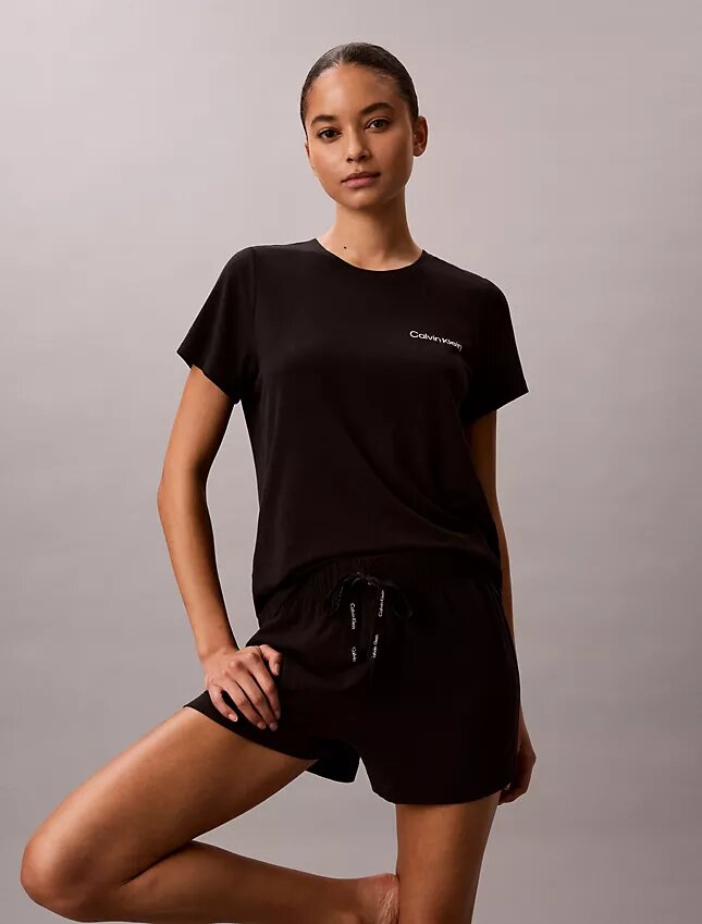 Set aus T-Shirt und Shorts aus Viskose-Baumwollmischung Set aus T-Shirt und Shorts aus Viskose-Baumwollmischung