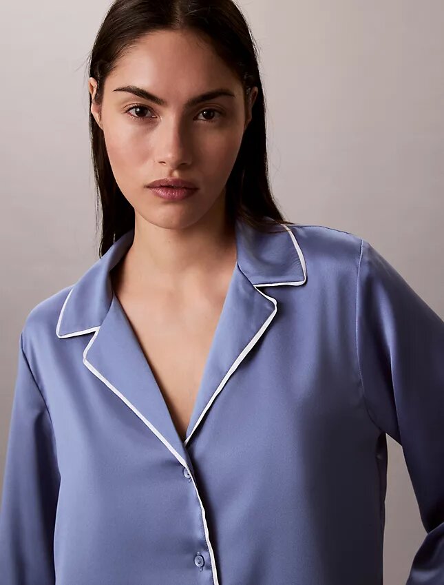 Shirt mit Satin-Glanz Shirt mit Satin-Glanz