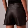 Shorts aus Kunstleder Shorts aus Kunstleder