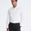 Slim-Fit-Hemd aus Baumwolle mit Fischgrätenmuster Slim-Fit-Hemd aus Baumwolle mit Fischgrätenmuster