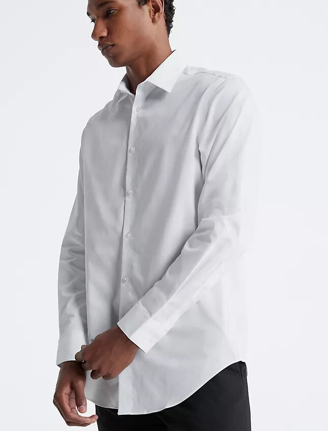 Slim-Fit-Hemd aus Baumwolle mit Fischgrätenmuster Slim-Fit-Hemd aus Baumwolle mit Fischgrätenmuster