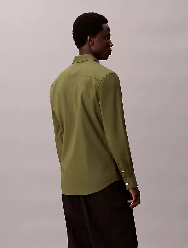 Slim-Fit-Hemd aus Cotton Stretch-Popeline Slim-Fit-Hemd aus Cotton Stretch-Popeline