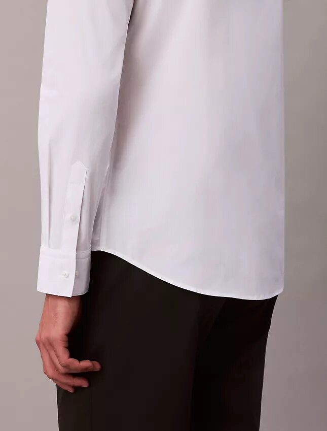 Slim-Fit-Hemd aus Cotton Stretch-Popeline Slim-Fit-Hemd aus Cotton Stretch-Popeline