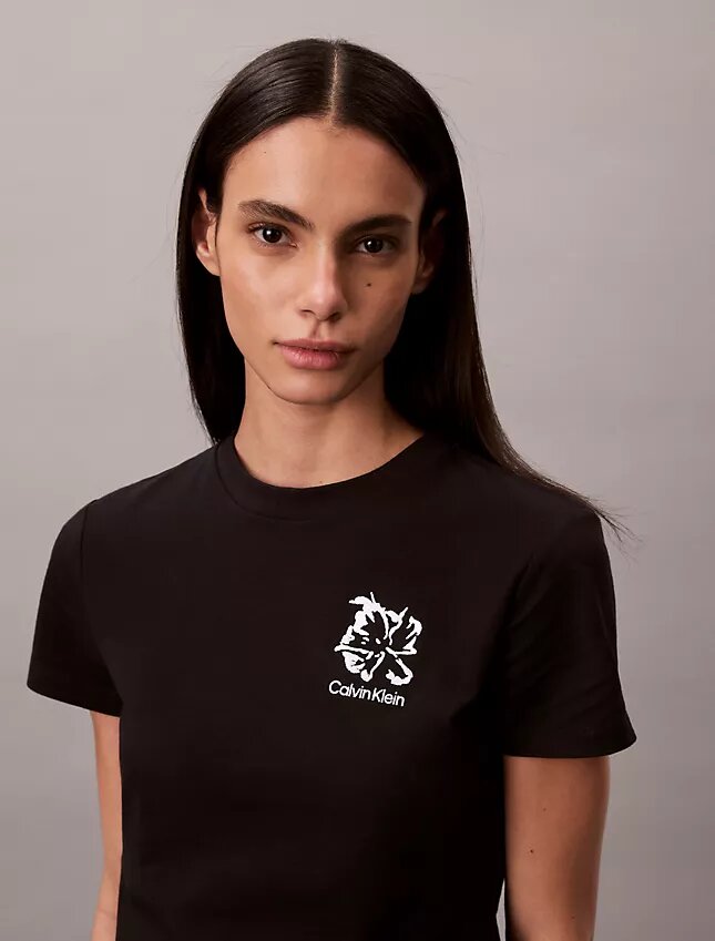 Slim-Fit-T-Shirt mit Blumenlogo Slim-Fit-T-Shirt mit Blumenlogo
