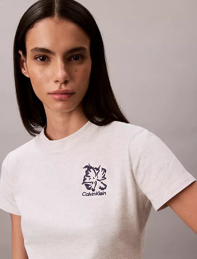 Slim-Fit-T-Shirt mit Blumenlogo Slim-Fit-T-Shirt mit Blumenlogo
