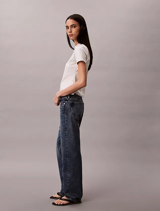 Slim-Fit-T-Shirt mit Blumenlogo Slim-Fit-T-Shirt mit Blumenlogo