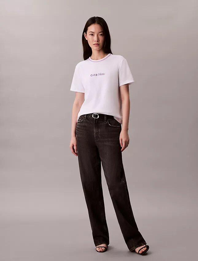 Slim-Fit-T-Shirt mit gesticktem Logo Slim-Fit-T-Shirt mit gesticktem Logo