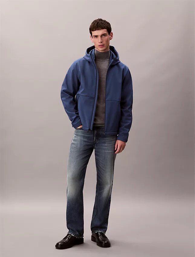 Softshell-Jacke mit Kapuze und Reißverschluss Softshell-Jacke mit Kapuze und Reißverschluss