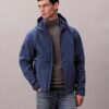 Softshell-Jacke mit Kapuze und Reißverschluss Softshell-Jacke mit Kapuze und Reißverschluss