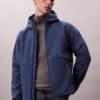 Softshell-Jacke mit Kapuze und Reißverschluss Softshell-Jacke mit Kapuze und Reißverschluss