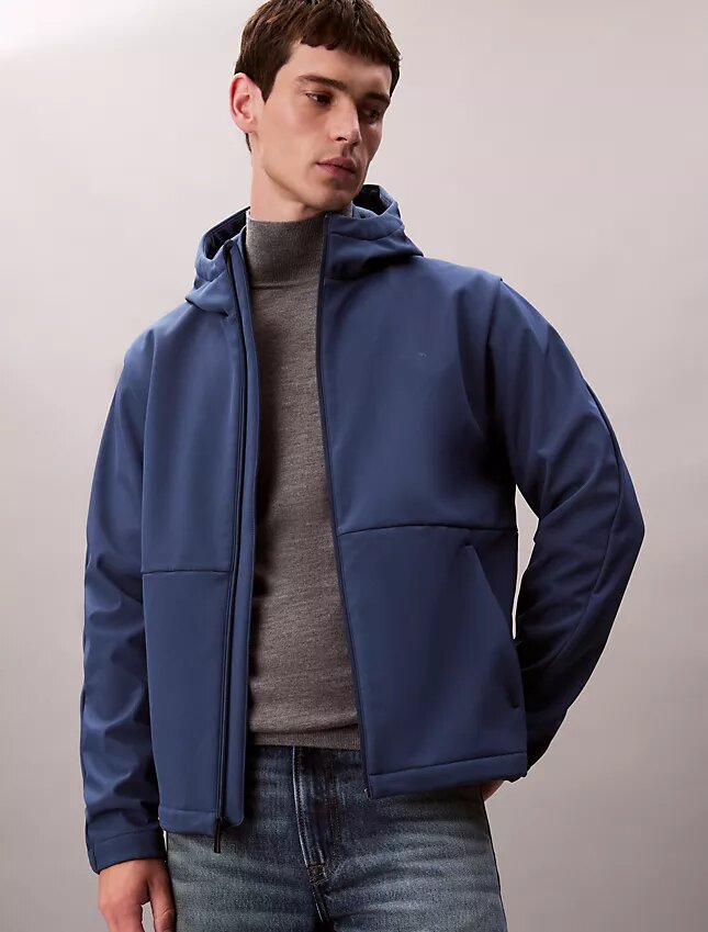 Softshell-Jacke mit Kapuze und Reißverschluss Softshell-Jacke mit Kapuze und Reißverschluss