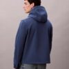 Softshell-Jacke mit Kapuze und Reißverschluss Softshell-Jacke mit Kapuze und Reißverschluss