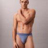 Sport-Slip aus Mikrofaser und Spitze Sport-Slip aus Mikrofaser und Spitze