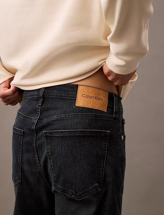 Standard-Jeans mit geradem Schnitt Standard-Jeans mit geradem Schnitt