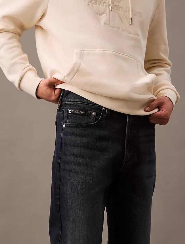 Standard-Jeans mit geradem Schnitt Standard-Jeans mit geradem Schnitt