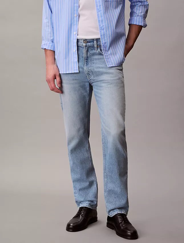 Standard-Jeans mit geradem Schnitt Standard-Jeans mit geradem Schnitt