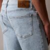 Standard-Jeans mit geradem Schnitt Standard-Jeans mit geradem Schnitt