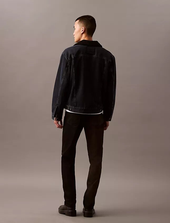 Standard-Jeans mit geradem Schnitt Standard-Jeans mit geradem Schnitt