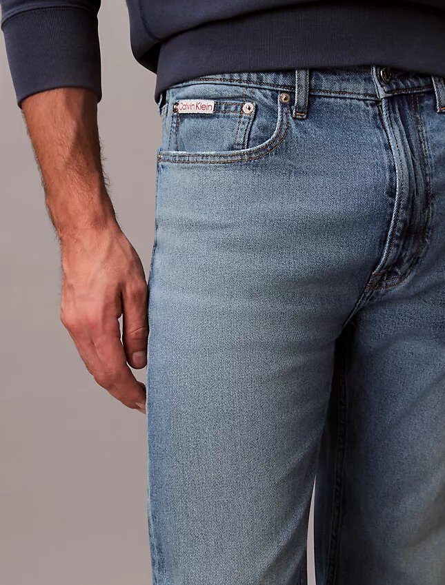 Standard-Jeans mit geradem Schnitt Standard-Jeans mit geradem Schnitt