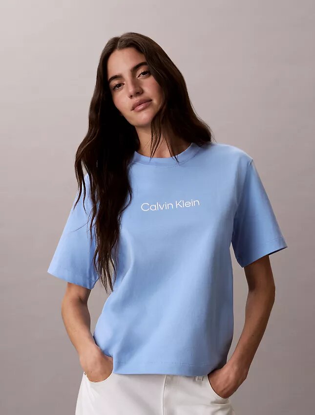 Standard Logo Relaxed T-Shirt Standard Logo Relaxed T-Shirt