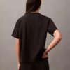 Standard-Logo-T-Shirt mit geradem Schnitt und Rundhalsausschnitt Standard-Logo-T-Shirt mit geradem Schnitt und Rundhalsausschnitt