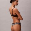 Stretch-Microfiber-Thong mit Spitze Stretch-Microfiber-Thong mit Spitze