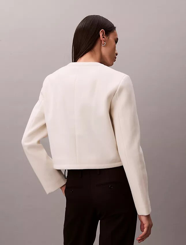 Strukturierte kragenlose Jacke Strukturierte kragenlose Jacke
