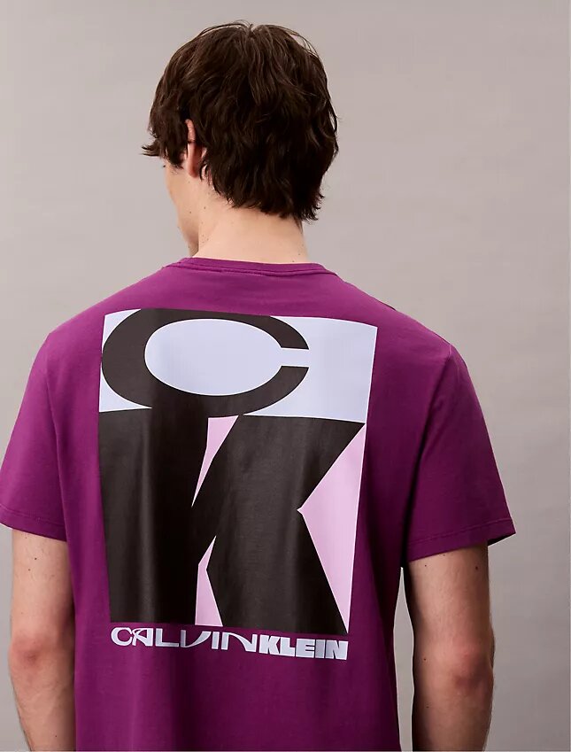 T-Shirt mit auffälligem Logo-Aufdruck in lockerer Passform T-Shirt mit auffälligem Logo-Aufdruck in lockerer Passform