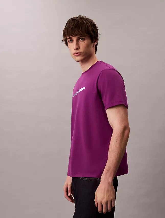 T-Shirt mit auffälligem Logo-Aufdruck in lockerer Passform T-Shirt mit auffälligem Logo-Aufdruck in lockerer Passform