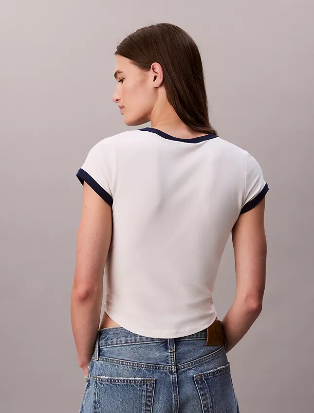 T-Shirt mit Monogram-Logo in grafischer Slim-Passform T-Shirt mit Monogram-Logo in grafischer Slim-Passform