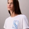 T-Shirt mit Schriftzug-Logo, kurz geschnitten und kastenförmig T-Shirt mit Schriftzug-Logo, kurz geschnitten und kastenförmig