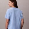 T-Shirt mit Schriftzug von Calvin Klein in Schreibschrift T-Shirt mit Schriftzug von Calvin Klein in Schreibschrift