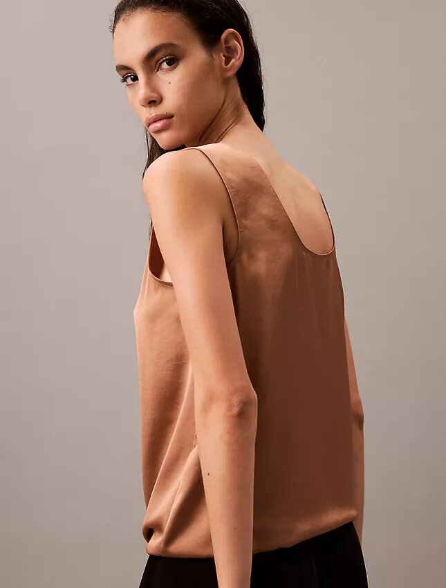 Tanktop aus geknittertem Satin mit Bindeband vorne Tanktop aus geknittertem Satin mit Bindeband vorne