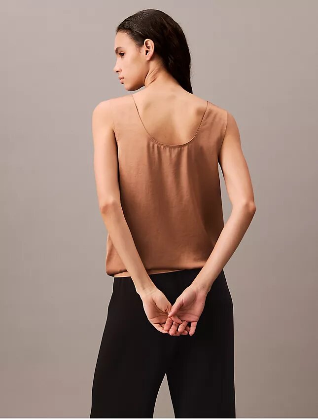 Tanktop aus geknittertem Satin mit Bindeband vorne Tanktop aus geknittertem Satin mit Bindeband vorne