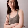 Tanktop aus Viskosemischung mit geripptem Saum Tanktop aus Viskosemischung mit geripptem Saum