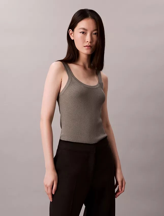 Tanktop aus Viskosemischung mit geripptem Saum Tanktop aus Viskosemischung mit geripptem Saum