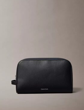 Toilettenartikel-Tasche mit Kieselstruktur